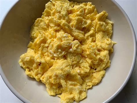 the-foolproof-way-to-make-scrambled-eggs-for-a-crowd image