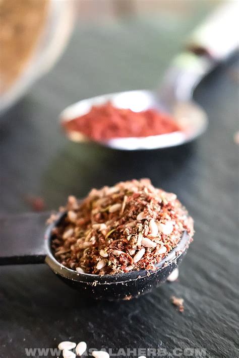 lebanese-zaatar-spice-blend-recipe-diy-masala-herb image