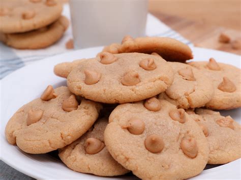 soft-peanut-butter-cookies-divas-can-cook image