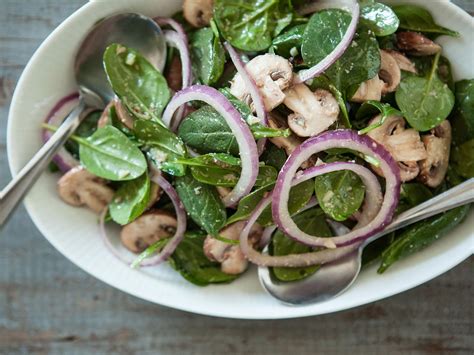 recipe-spinach-salad-with-warm-parmigiano-reggiano image