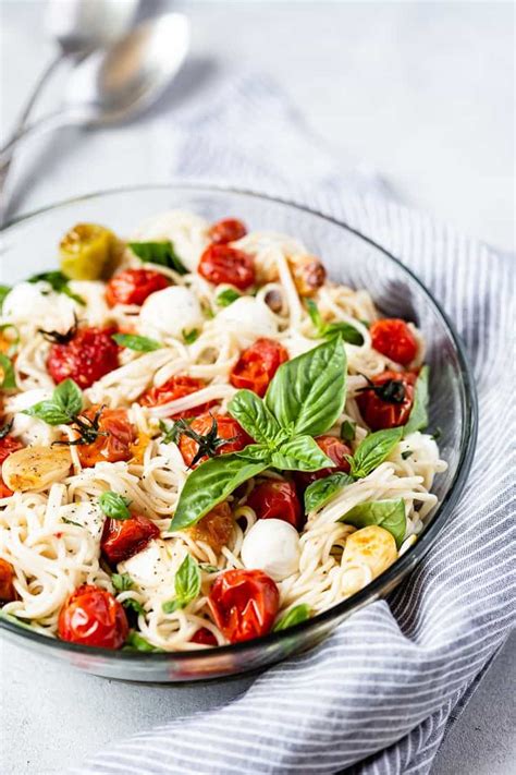 pesto-caprese-pasta-salad-easy-30-min image
