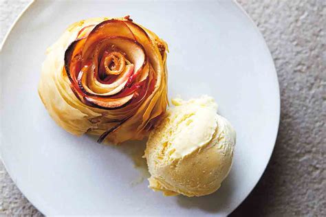 apple-rose-tarts-leites-culinaria image