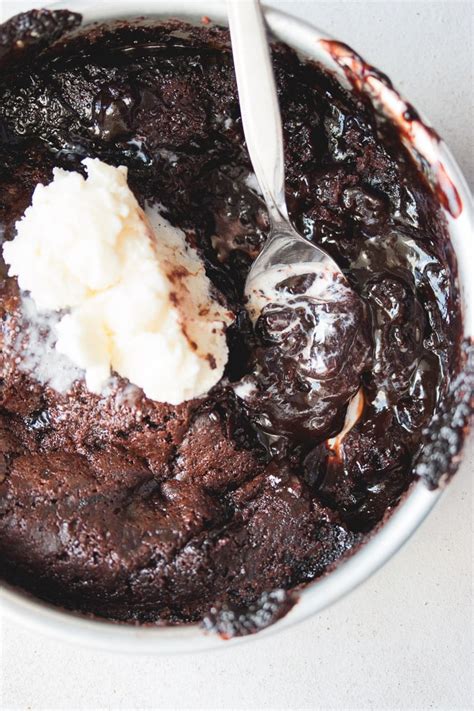 most-amazing-chocolate-pudding-cake-pretty image