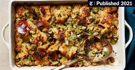 mix-and-match-the-perfect-vegetarian-thanksgiving image