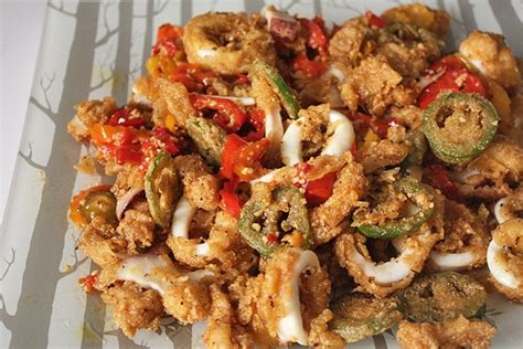 calamari-with-hot-peppers-kitchen-trials image
