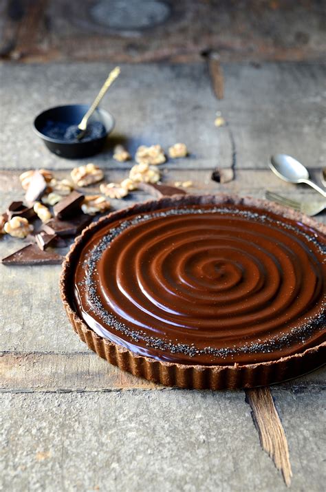 no-bake-caramel-walnut-chocolate-tart-bibbyskitchen image