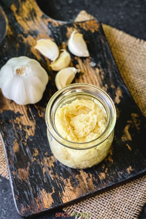 garlic-paste-how-to-make-store-use-spice-cravings image
