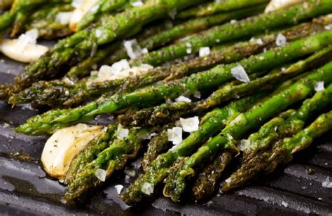 asparagus-grilled-with-garlic-rosemary-and-lemon image