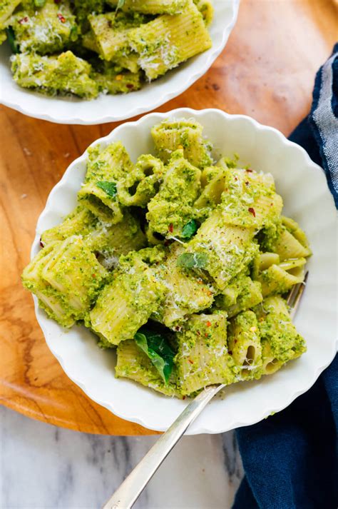broccoli-pesto-pasta-recipe-with-green-olives-cookie image