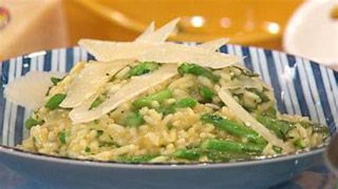 asparagus-and-parmesan-risotto-recipe-rachael-ray image