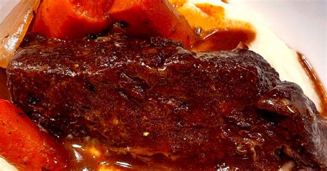 braised-beef-short-ribs-with-mashed-potatoes-today image