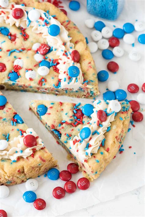 fireworks-sugar-cookie-cake-crazy-for-crust image