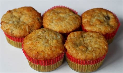 best-banana-cupcake-or-muffin-recipe-ina-garten image