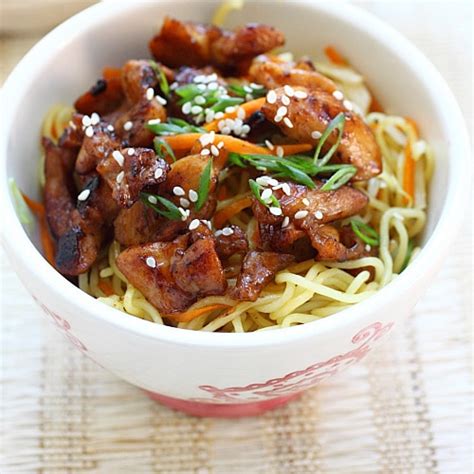 chicken-stir-fry-noodles-easy-asian-recipe-rasa image