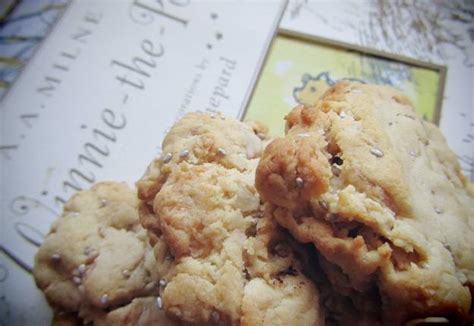 recipe-winnie-the-pooh-honey-bear-cookies image