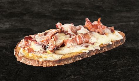 bacon-cheddar-toasts-olymel image