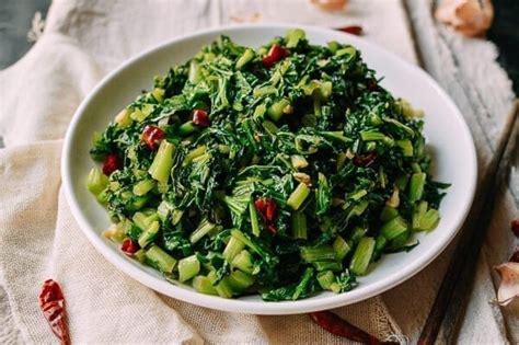 stir-fried-chinese-mustard-greens-xuelihong-the-woks image