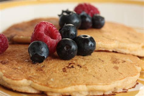 oatmeal-pecan-pancakes-what-would-cathy-eat image