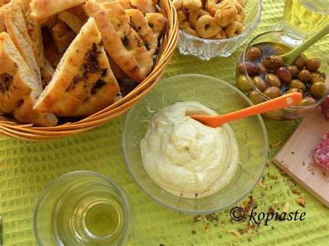 greek-yoghurt-feta-and-pesto-dip-kopiasteto-greek image