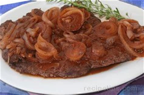 tender-swiss-steak-recipe-recipetipscom image