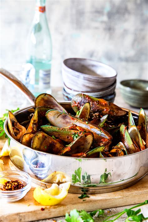 steamed-mussels-bakers-royale image