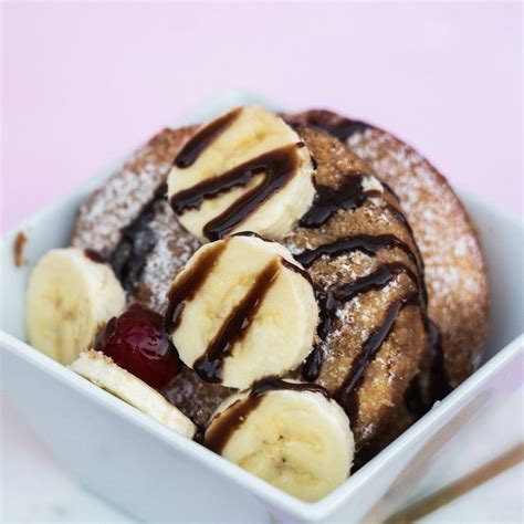 banana-split-pastry-skinny-mixes image