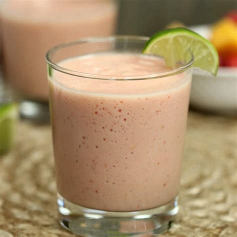easy-fruit-smoothie-recipe-how-to-make-a-fruit-smoothie image