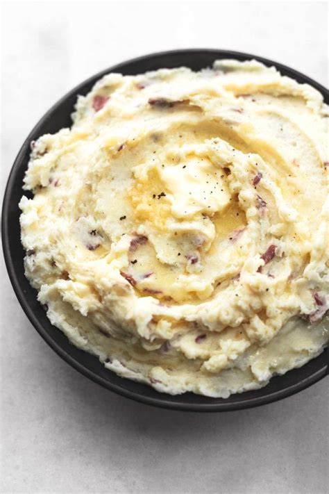 creamy-garlic-mashed-potatoes-creme-de-la-crumb image