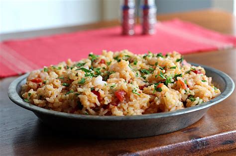 spanish-style-shrimp-paella-recipe-verywell-fit image