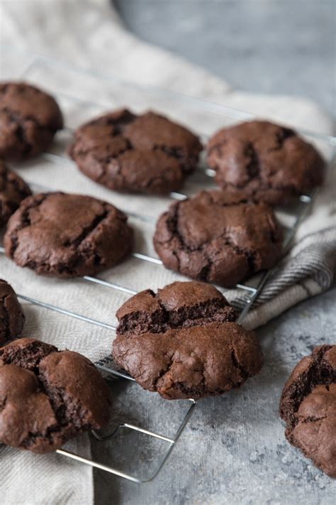 chocolate-ginger-cookies-the-home-cooks-kitchen image