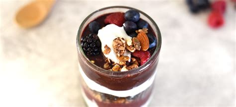 crunchy-yogurt-parfait-with-berries-have-a-plant image