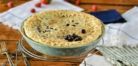 gluten-free-blueberry-pie-recipe-delectable image