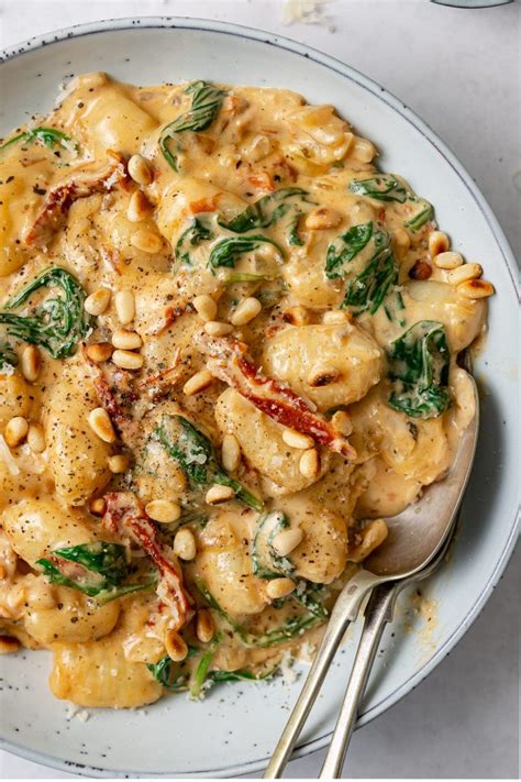 creamy-gnocchi-with-sun-dried-tomatoes-the-last image