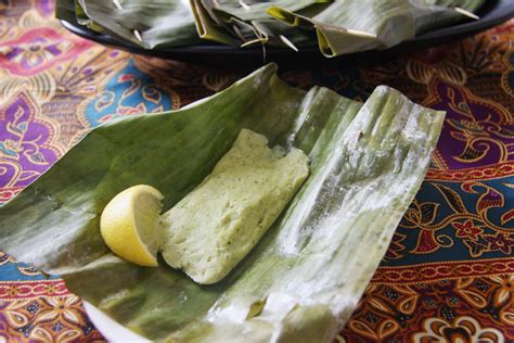 indonesian-grilled-fish-in-banana-leaves-pepes-ikan image