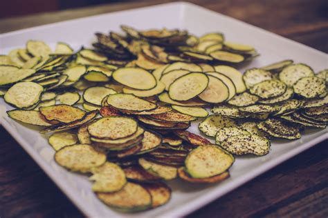 zucchini-chips-recipe-for-food-dehydrator-mountain image