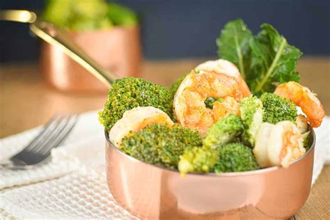 keto-parmesan-shrimp-and-broccoli-better-than-bread image