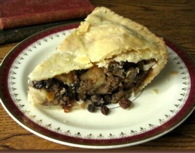 old-fashioned-mincemeat-pie-recipe-from-1798 image