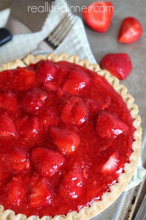 fresh-strawberry-pie-recipeamazing-real-life-dinner image