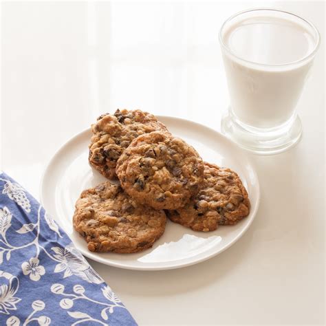 fig-oatmeal-chocolate-chip-cookie-recipe-valley-fig image