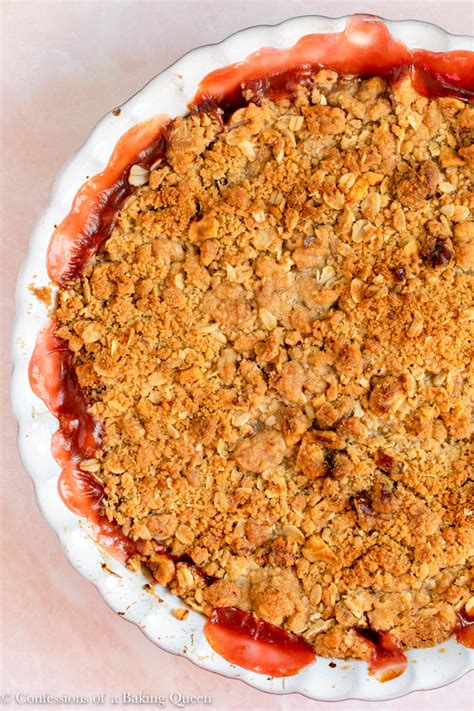 rhubarb-crumble-confessions-of-a-baking-queen image