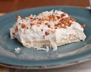 coconut-cream-pie-bars-recipelioncom image