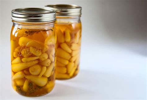pickled-ramps-recipe-how-to-pickle-ramps-at-home image