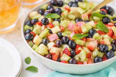 ginormous-fruit-salad-surprise-hungry-girl image