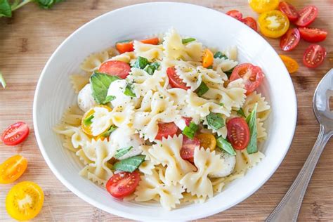 caprese-pasta-salad-easy-side-dish-for-summer image