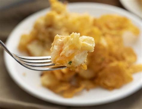 creamy-and-cheesy-potato-casserole-with-corn-flakes image