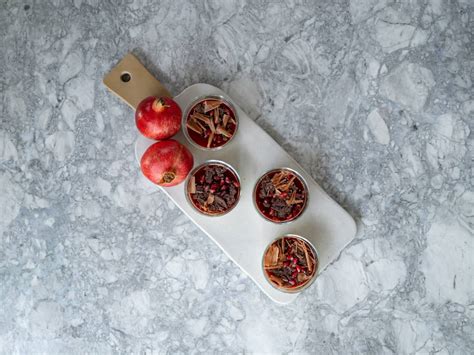 vanilla-infused-panna-cotta-with-pomegranate image