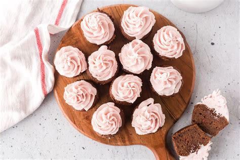 chocolate-cherry-cupcakes-recipes-simple image
