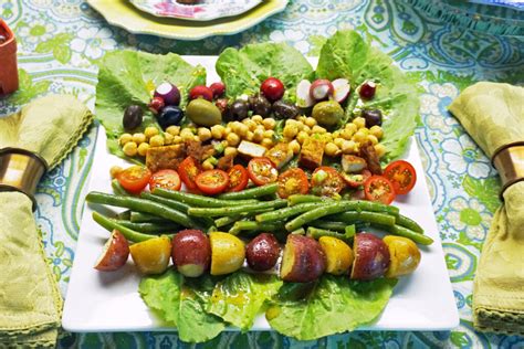 jazzy-salad-nioise-with-lemon-dijon-dressing image