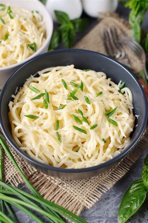 creamy-three-cheese-spaghetti-recipe-cookme image