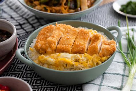 how-to-make-chicken-katsudon-asian-food-network image